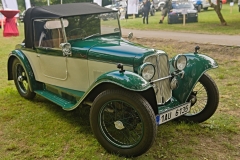 100