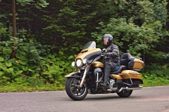 09