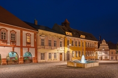 06